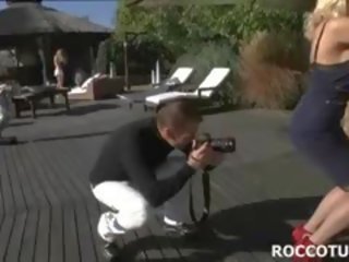 屁眼 xxx 夹 同 这些 可爱 转身 上 女士们