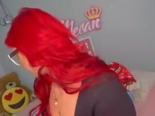 Redhair น่ารัก ด้วย gkases deepthroating ดิลโด้: สกปรก วีดีโอ 06