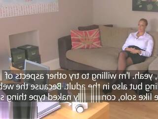 Bigtitted صب بريت فثار في تجربة الاداء