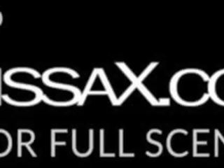 Missax&period;com - obeying instinct - sneak 窺視