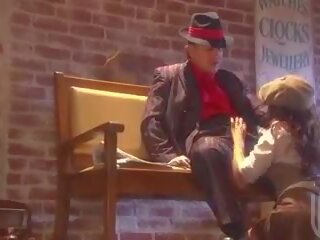 Shoeshine міссісіпі kirsten ціна отримує трахкав по великий хуй mobster