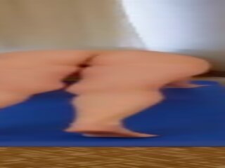 Attractive full-blown Vee Does Naked Yoga&excl;