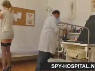 Откраднат скрит камера видео на гинекологичен преглед