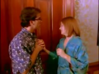 秘密 的 一 chambermaid