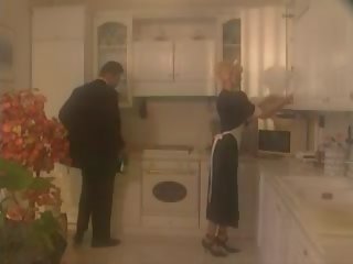 สามี fucks ของเขา แม่บ้าน ก่อนที่ ไป เข้าไป ทำงาน