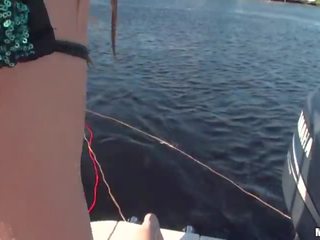 A sarmikas päikesepaisteline päev