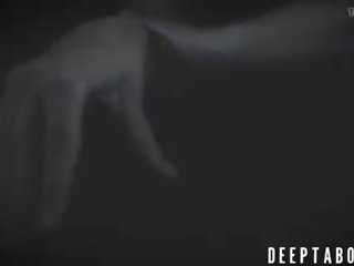 Hitchhiker бімбо отримує трахкав в заборона x номінальний кліп фільм по два