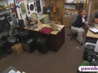 كبير الثدي ماكر عمل فام fatale مسمر بواسطة جنسيا أثار pawnkeeper