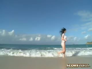 رطب tee شاطئ أرنب