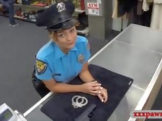 Masiven joški policija uradnik fukanje s pawnkeeper