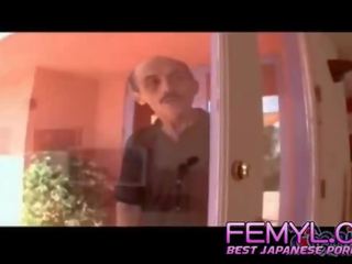 Groovy към trot тийн азиатки creampied от стар юношески домашно мръсен филм