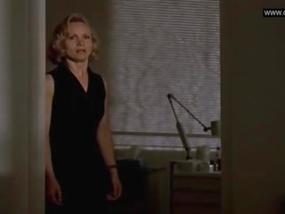 Renee soutendijk - עירום, מפורש אוֹנָנוּת, מלא חֲזִיתִי מלוכלך וידאו סצנה - דה flat (1994)