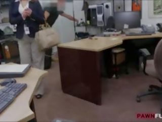 優れた と 大きい おっぱい ビジネス 若い ガールフレンド ファック で ザ· pawnshop